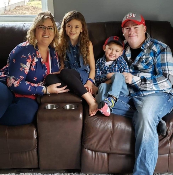 Meet your Posher, Cody - Picture 1 of 1